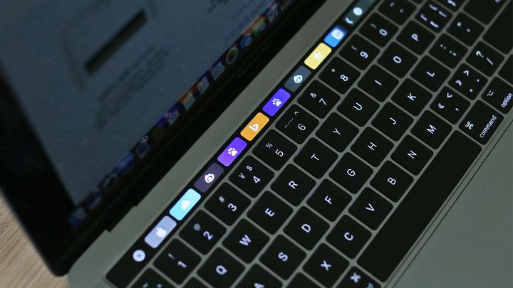 MacBook Pro（Touch Bar 13 英寸）